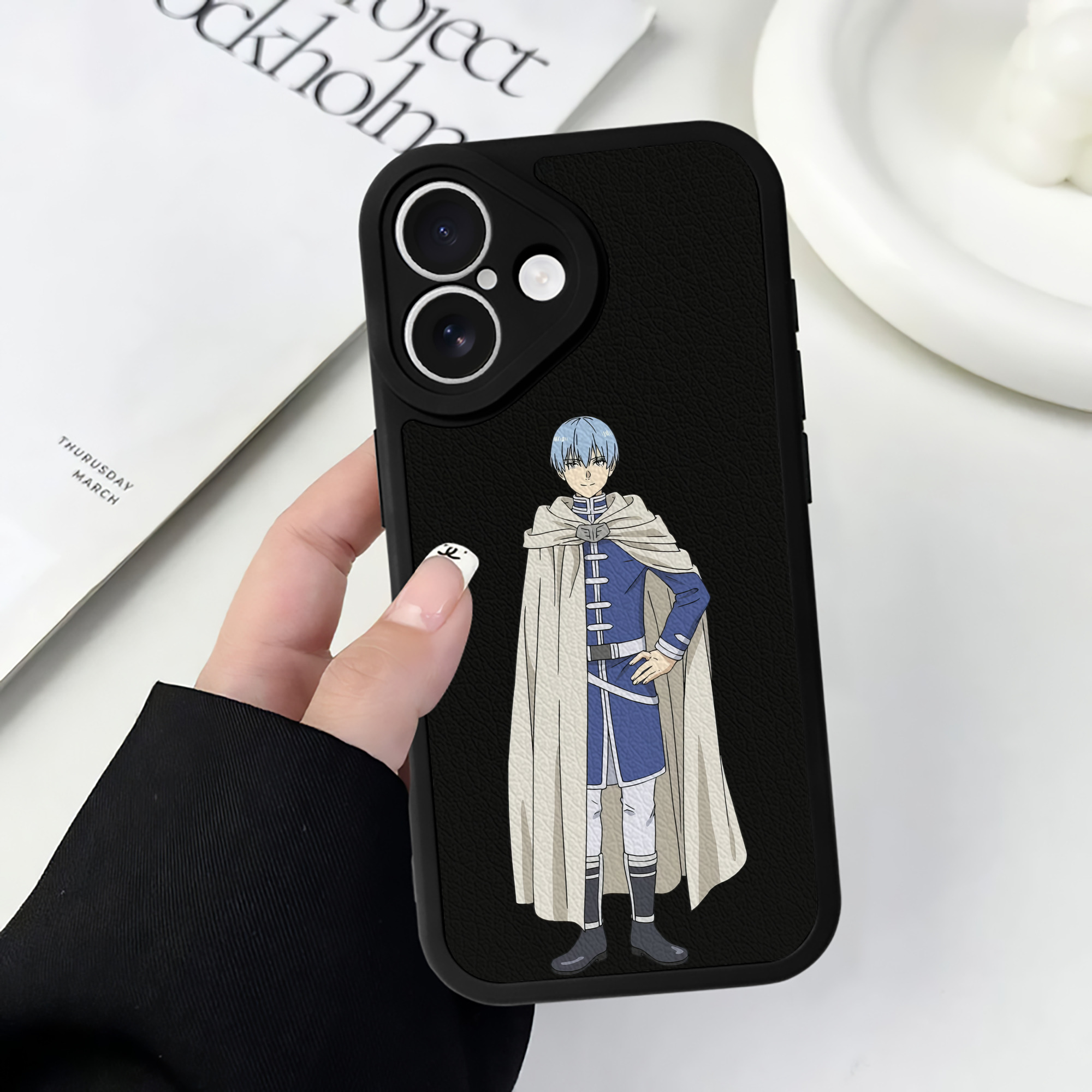 （画像用） 葬送のフリーレン Frieren 【iPhone 16シリーズ対応】シリコンスマホケース（レザー調） 材質：シリコン